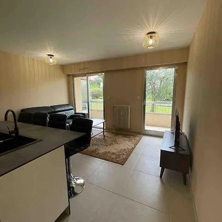 Beautiful Apartment With Sea View And Garage! Apartamento *